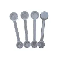 Plastová lyžička s dvoma hlavami